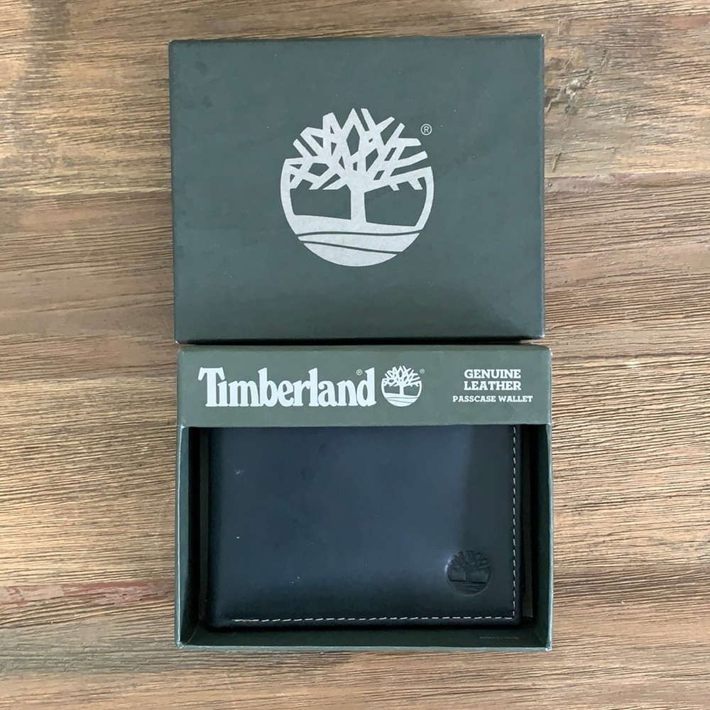 Timberland Genuine Leather Passcase Wallet